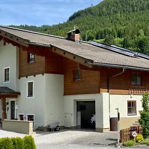 Living Saalbach